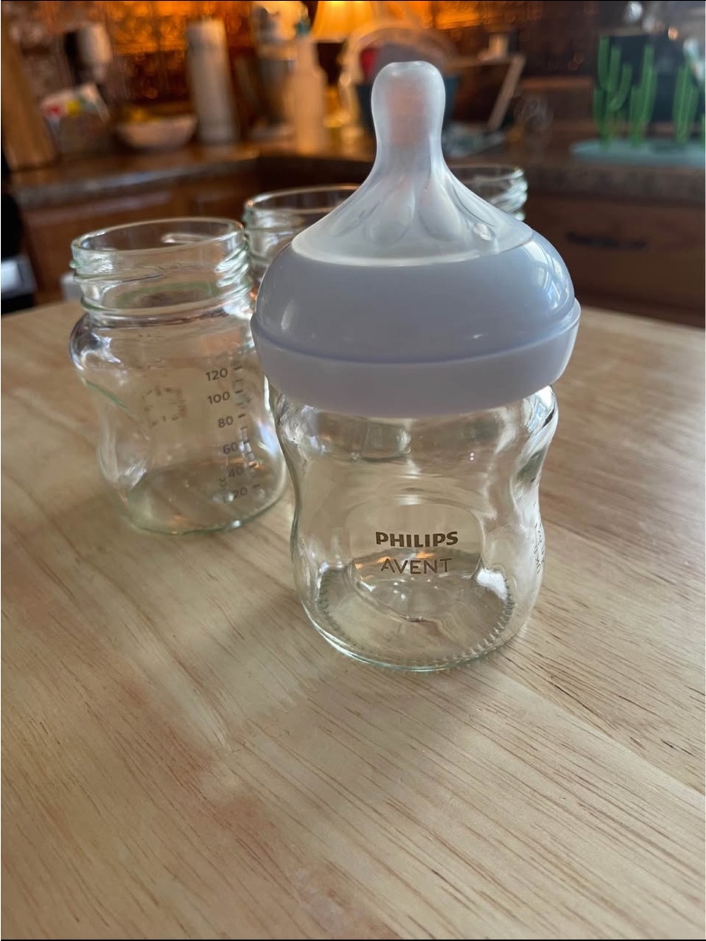 4x Philips AVENT glass bottles w/ accessories